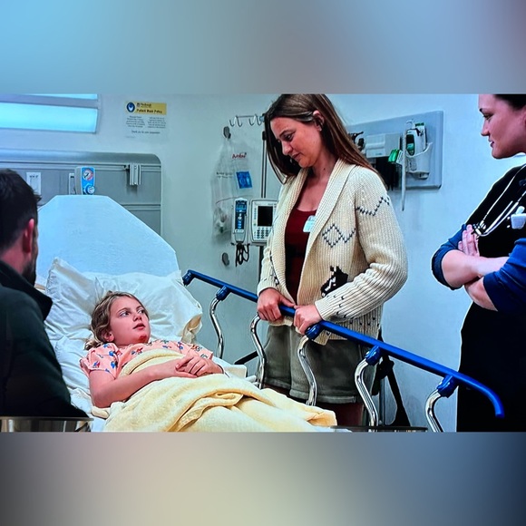 The Great. Lodge Horse Cardigan *as seen on The Pitt* size 3 or Large - Picture 3 of 12